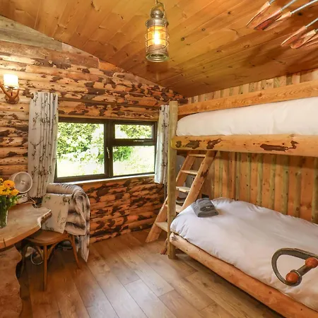 בית נופש Stag Retreat וויטבי